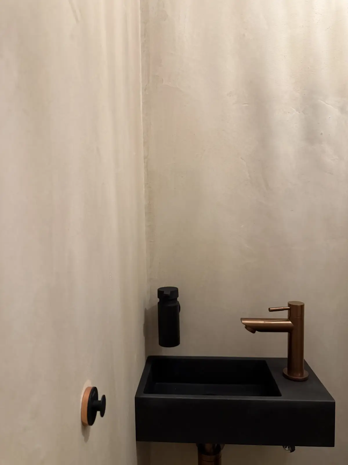Toilet · detail — IJsselmuiden – Fontein met Koper in IJsselmuiden