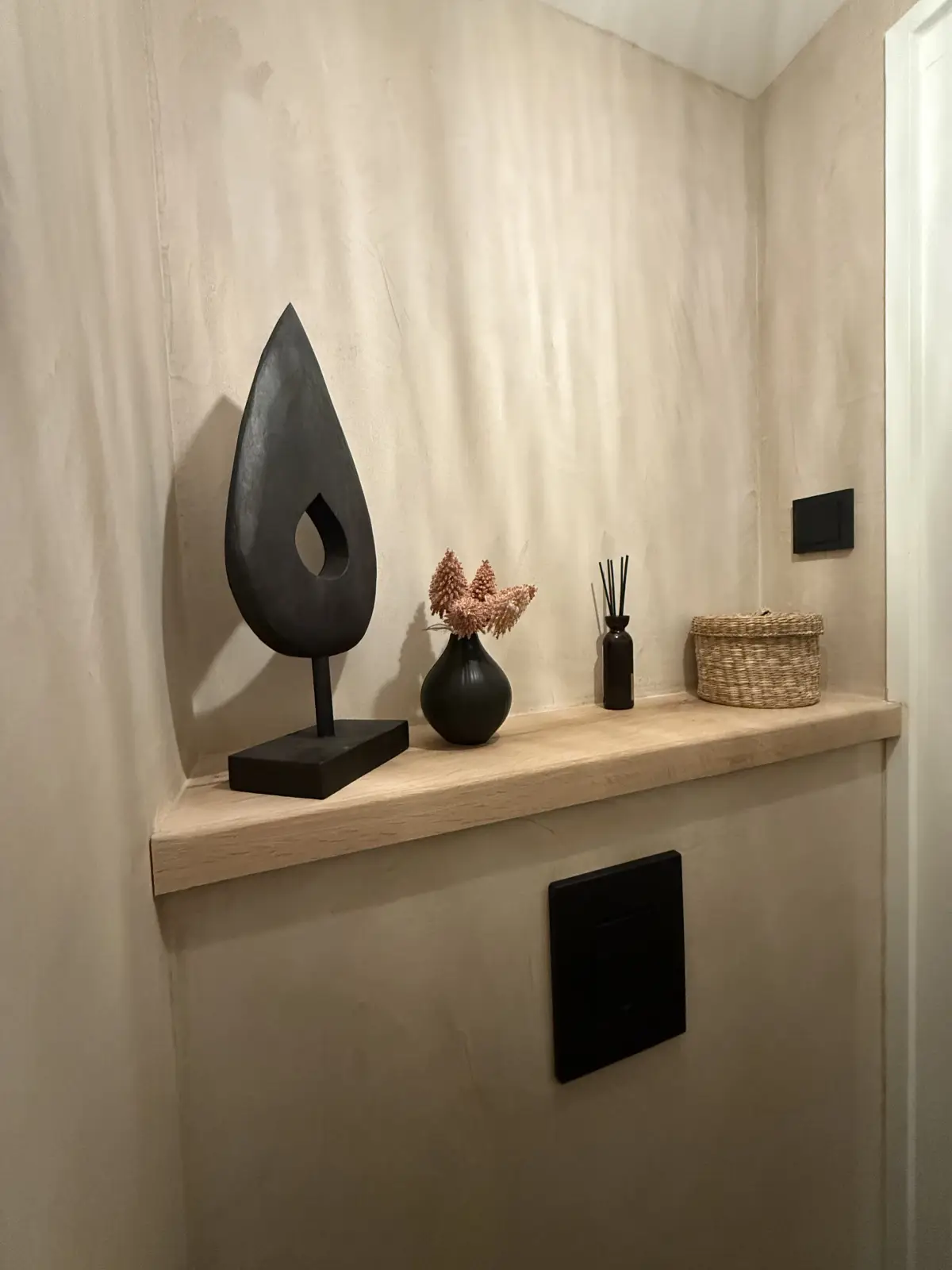 Toilet · detail — IJsselmuiden – Nis met Eik in IJsselmuiden