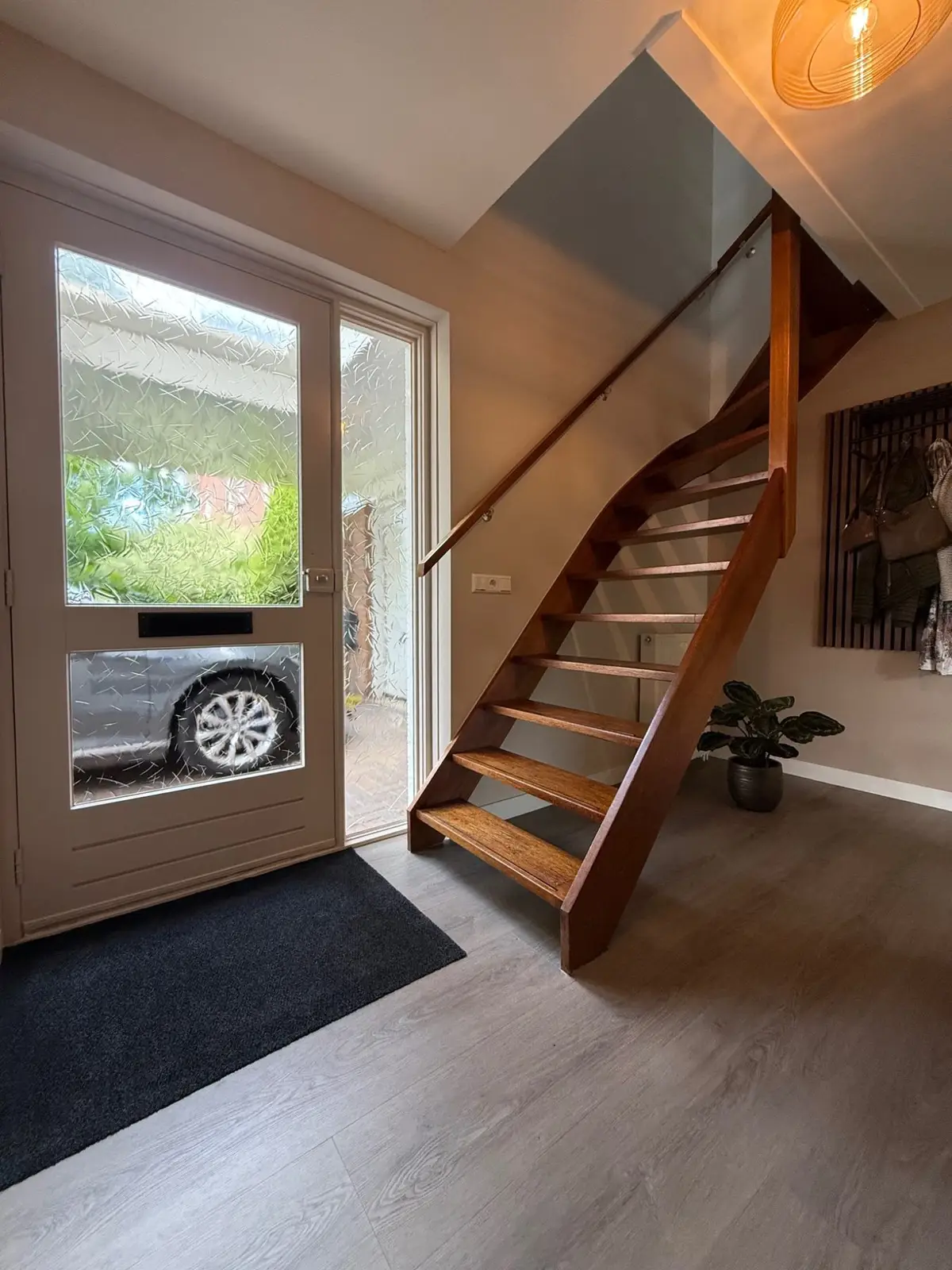 Entree & trappenhuis — Nieuwleusen – Entree & Trapopgang in Nieuwleusen