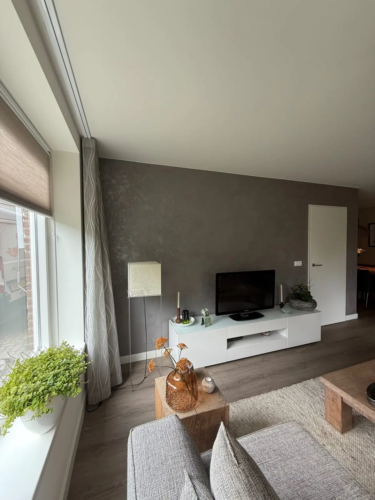Woonkamer · statement wall — Nieuwleusen – TV-wand Vooraanzicht in Nieuwleusen