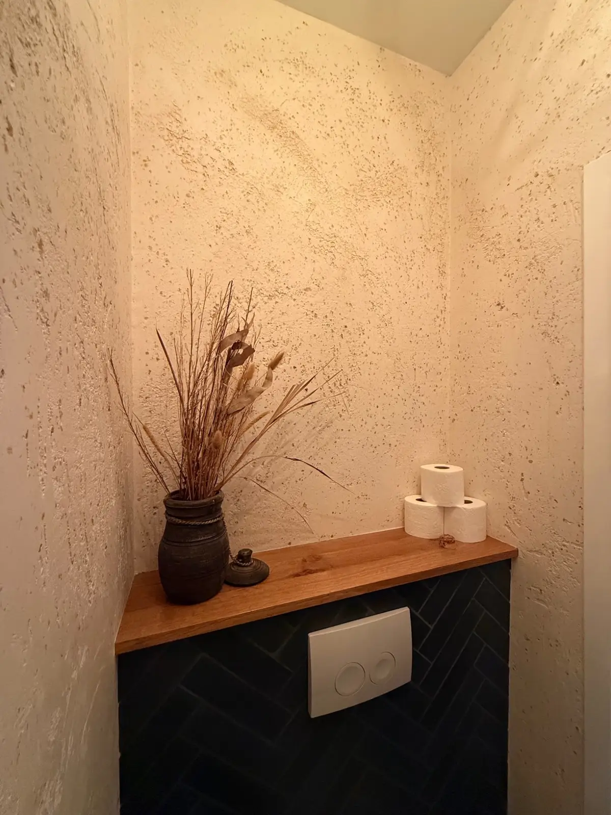 Toilet · sfeer — Ommen – Shelf in de Hoek in Ommen